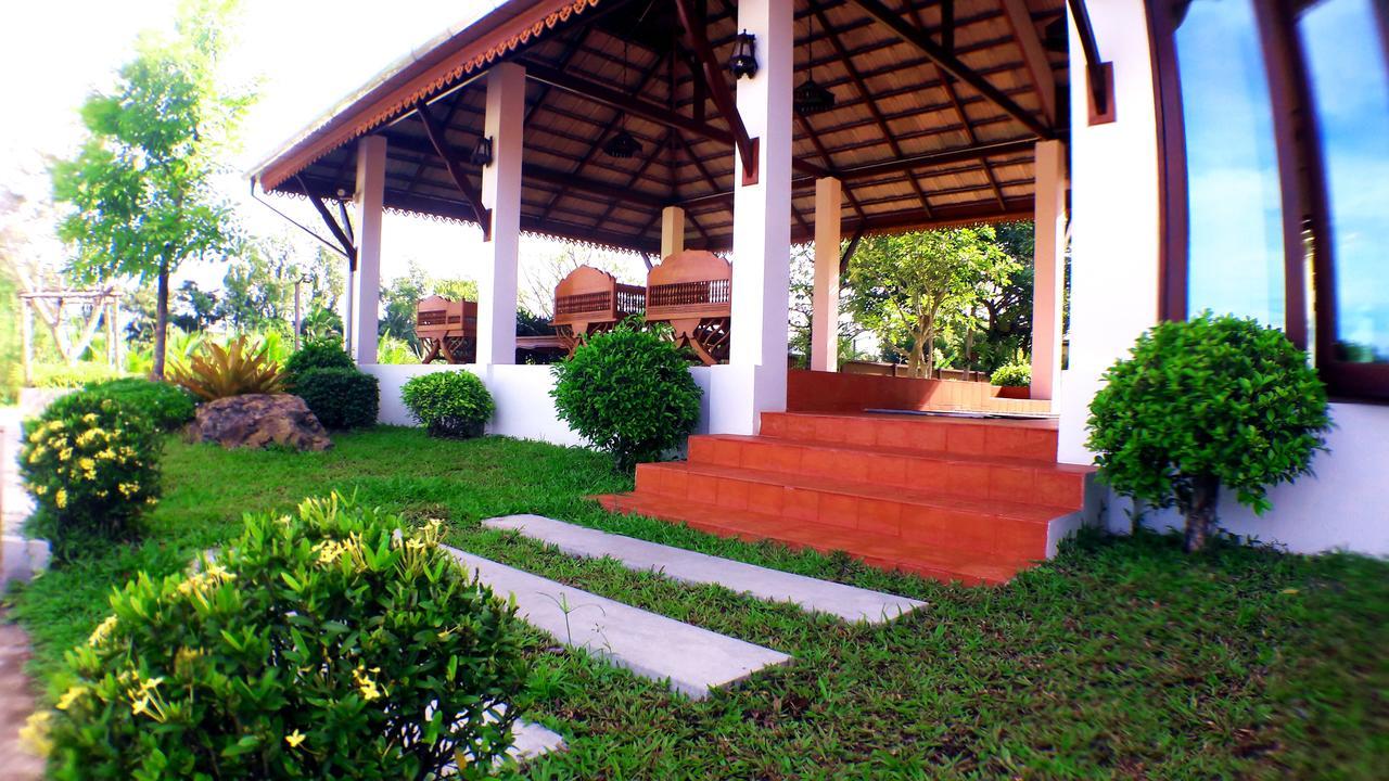 Khum Nakhon Hotel ناخون سي ثامارات المظهر الخارجي الصورة
